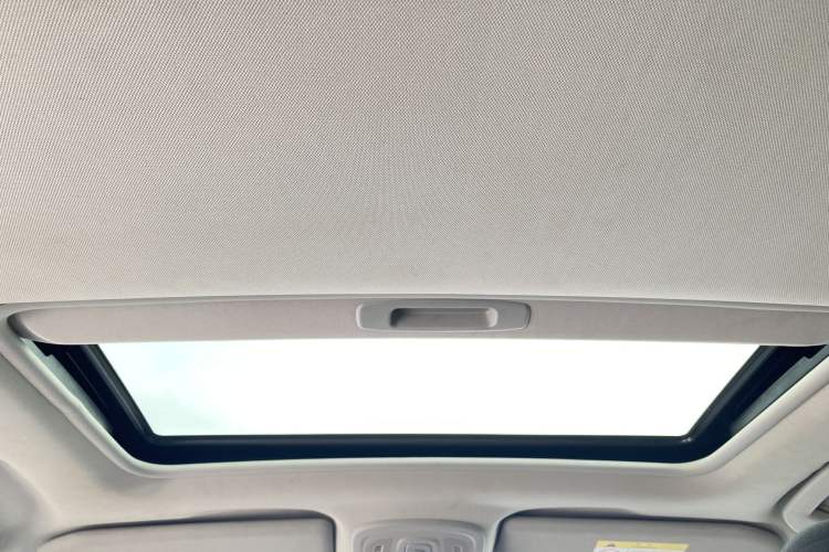 Used Citroen C4L 2015 1.8L Automatic Luxury Edition
