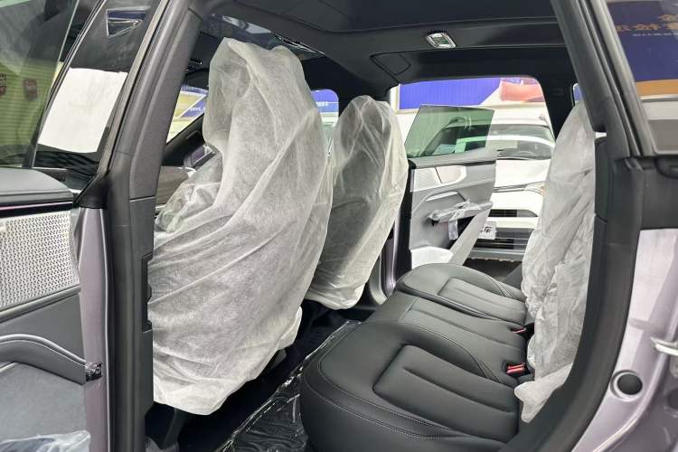 Used HiPhi Y 2023 560 km Pioneer Edition