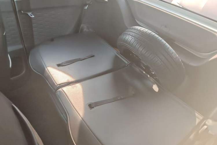 Used Wuling Hongguang MINIEV 2021 Macaron Premium Model – Lithium Iron Phosphate