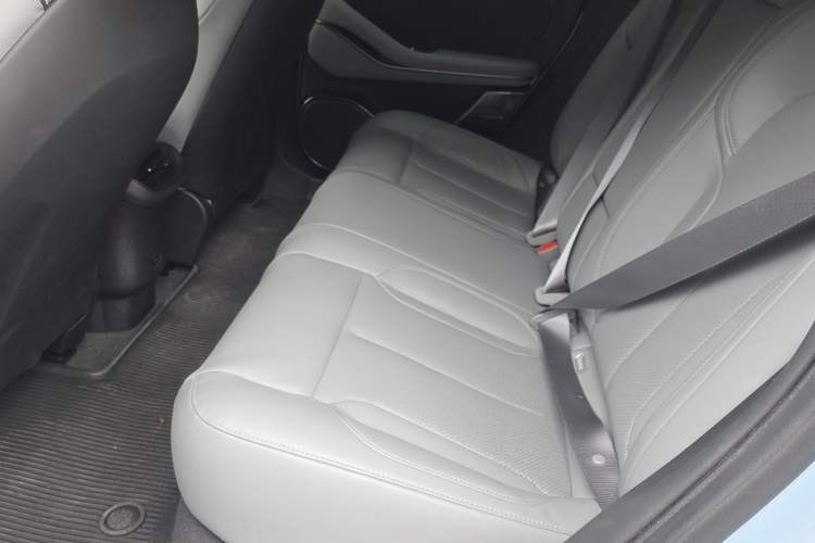 Used Nio ET5 2022 75 kWh Interior 5