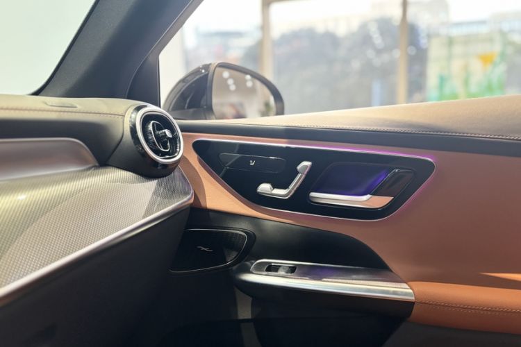 Used Mercedes-Benz GLC 2024 GLC 260 L 4MATIC Dynamic Edition 5-seater