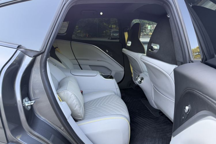 Used Avatr 11 2022 Long-Range Dual-Motor Luxury Edition 4 Seats