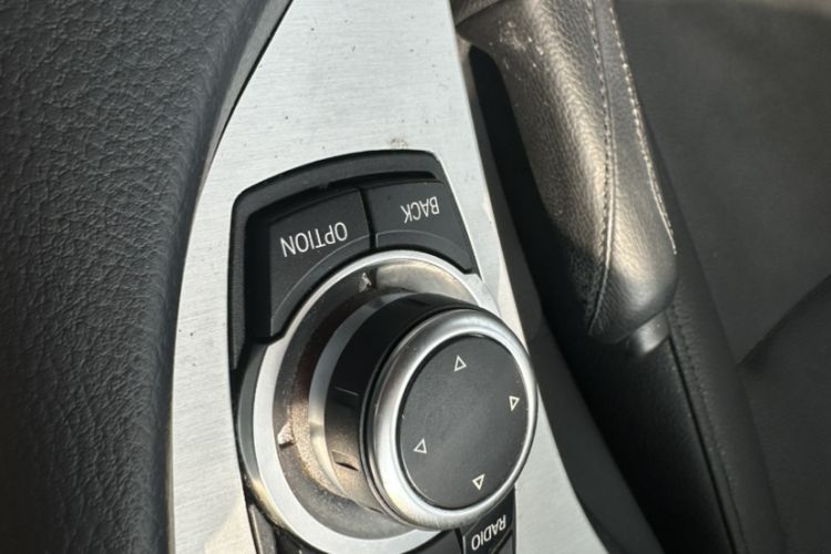 Used BMW X1 2014 sDrive18i Leading Model
