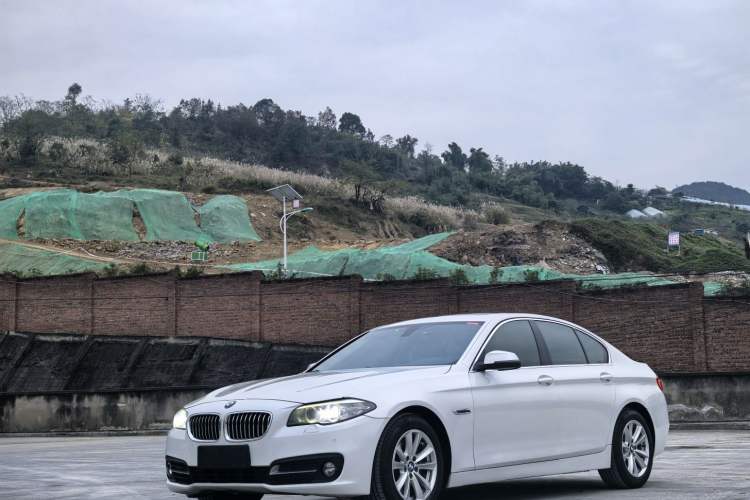 Used BMW 5 Series 2015 520i Elegant Edition