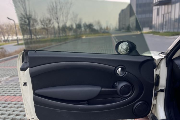 Used MINI MINI 2011 1.6L COOPER Fun