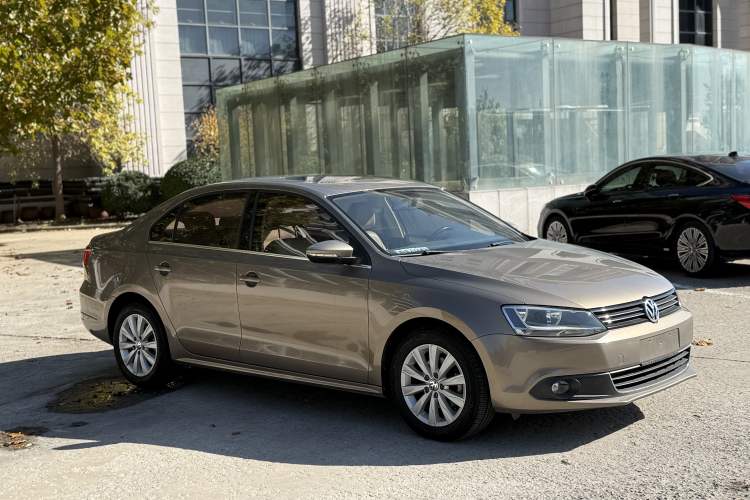 Used Volkswagen Sagitar 2014 Revised Version 1.6L Automatic Comfort Edition