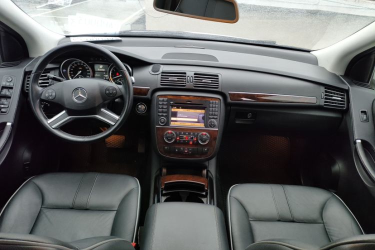 Used Mercedes-Benz R-Class 2011 R 350 L 4MATIC