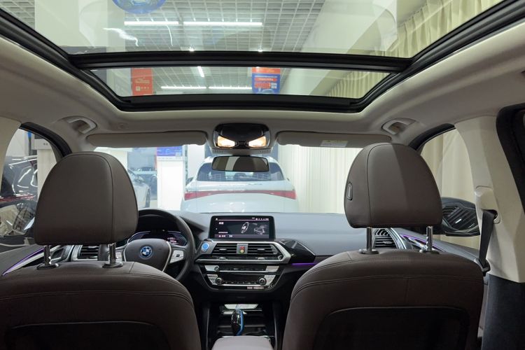 Used BMW iX3 2021 Leading Model
