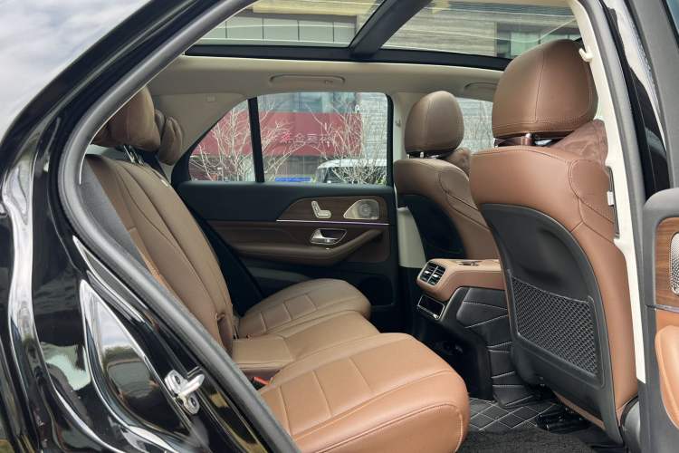 Used Mercedes-Benz GLE 2024 GLE 450 4MATIC Stylish Model
