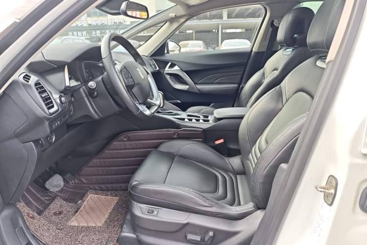 Used DS 5 2013 1.6T Luxury Edition THP160
