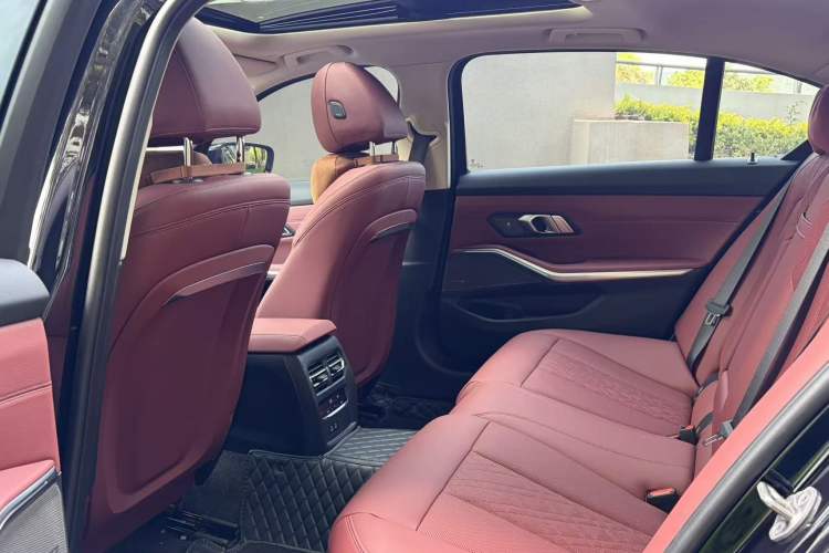 Used BMW 3 Series 2024 325Li M Sport Night Edition Package Interior 3