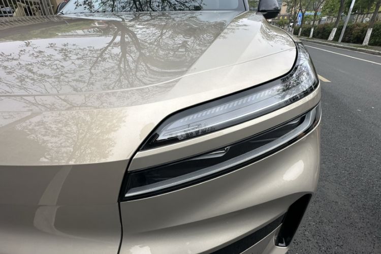 Used ONVO Luxeed L90 2025 Model—Max Six-Seater Version Left Front Headlight