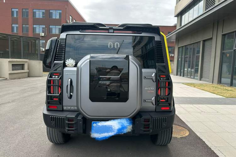 Used JETOUR Traveler 2023 2.0T All-Wheel-Drive CrossPRO Exterior 8