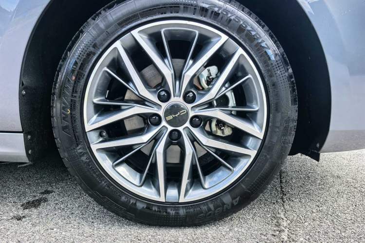 Used BYD Qin PLUS 2021 EV 500KM Premium Model