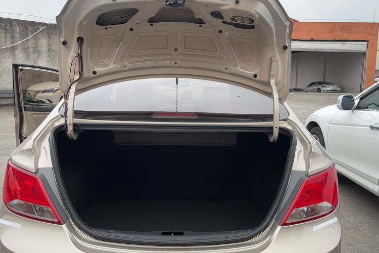 Used Hyundai Verna (older generation) 2014 1.4L Automatic Smart GLS
