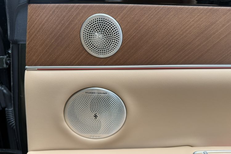 Used Hima S9T 2025 Model Pure Electric Four-Wheel-Drive Ultra