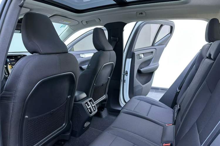 Used Volvo XC40 2022 T4 Four-Wheel Drive Smart & Stylish Edition