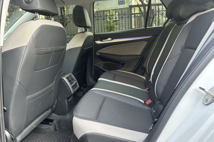 Used Volkswagen Golf 2024 280TSI DSG Pro 50th Anniversary Edition
