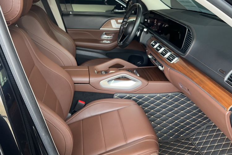 Used Mercedes-Benz GLE 2024 GLE 450 4MATIC Stylish Model Right Front Seat