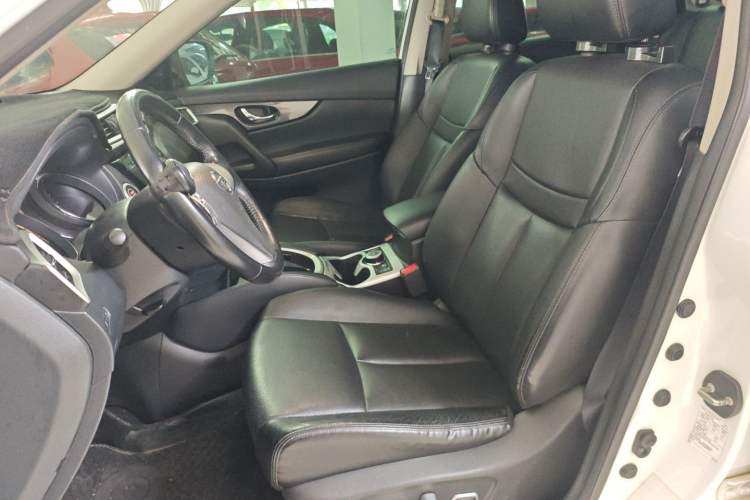 Used Nissan X-Trail 2016 2.5L CVT Sport Edition 4WD
