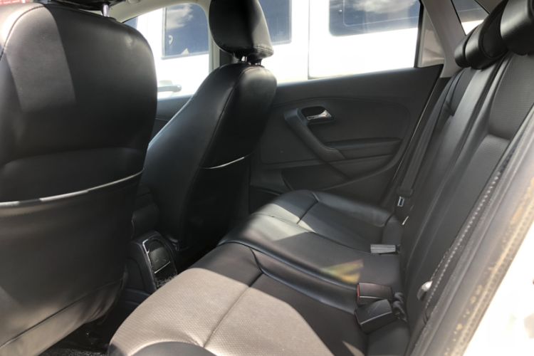 Used Volkswagen Polo 2016 1.6L Automatic Comfort Model