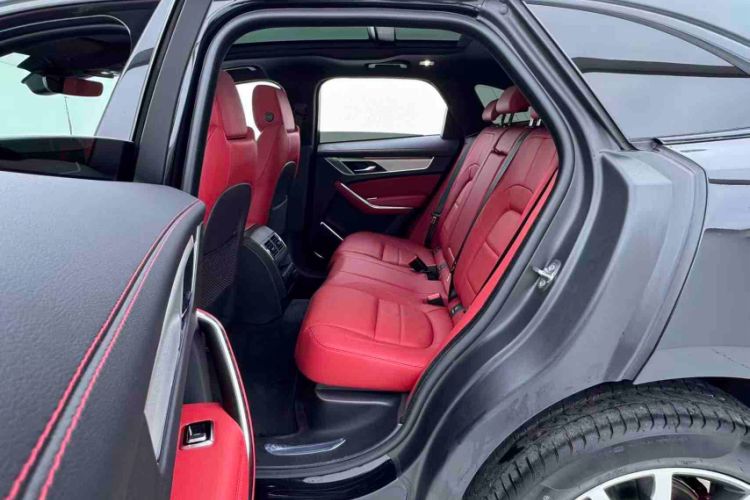 Used Jaguar F-PACE 2024 P250 R-Dynamic SE