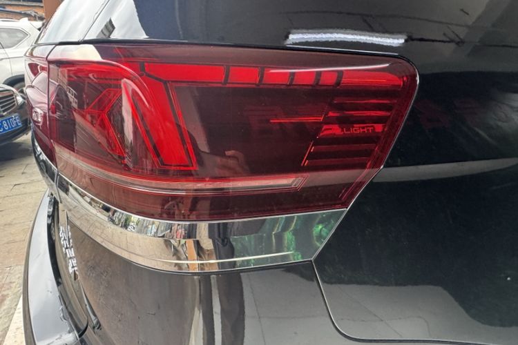 Used Volkswagen Teramont 2022 330TSI Two-Wheel-Drive Prestige Luxury Edition
