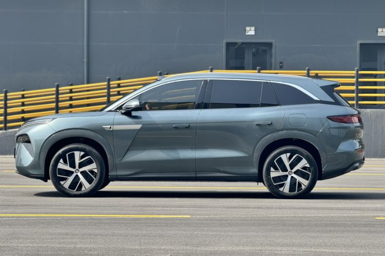 Used BYD Tang L 2025 EV with 670 km Range LiDAR and Premium Features
