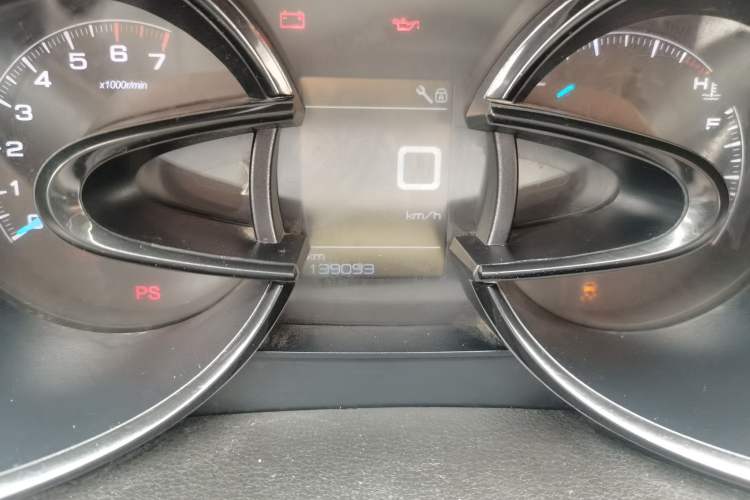 Used Dongfeng Aeolus AX7 2016 2.0L Manual Zhuyue Model