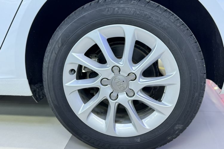 Used Audi A3 2014 Sportback 35 TFSI Automatic Ambition Edition Exterior 6