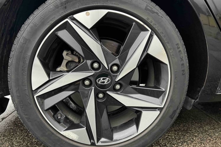 Used Hyundai Elantra 2021 1.5L CVT GLX Elite Edition
