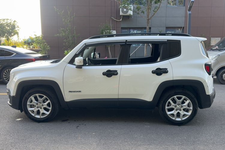 Used Jeep Renegade 2018 Connected Large Screen Version 180T Automatic High-Energy Edition