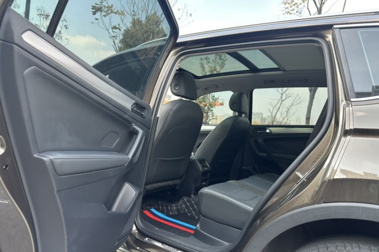 Used Volkswagen Tiguan L 2021 280TSI Automatic Two-Wheel Drive Smart Edition