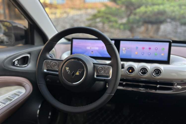 Used Wuling Bingo 2023 333 km Lingxi Connected+ Version
