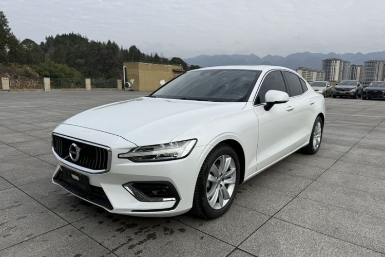 Used Volvo S60 2020 T3 SmartDrive Luxury Edition