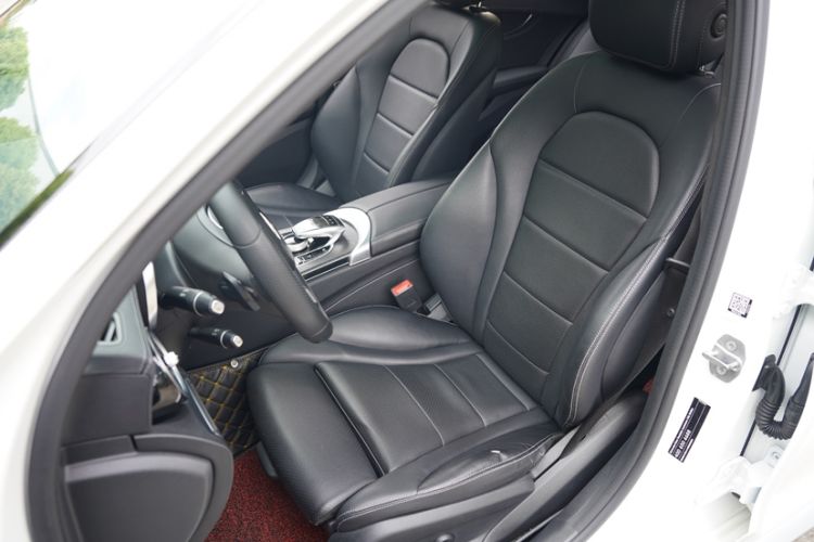 Used Mercedes-Benz C-Class 2017 C 180 L Sport Edition Interior 6