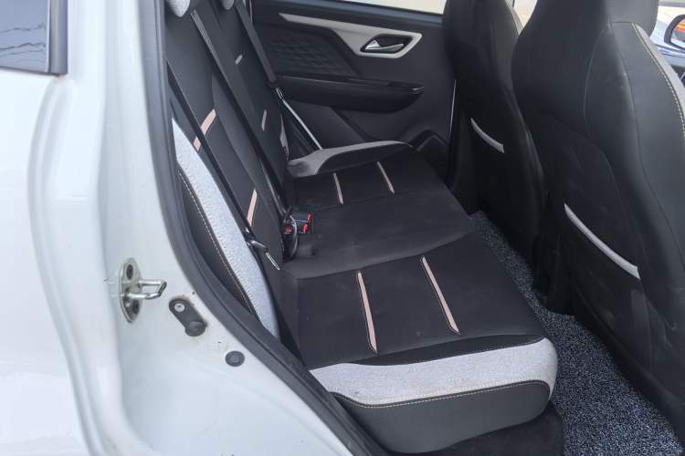 Used SOL E10X 2021 302 km Range Luxury Version 31.4 kWh