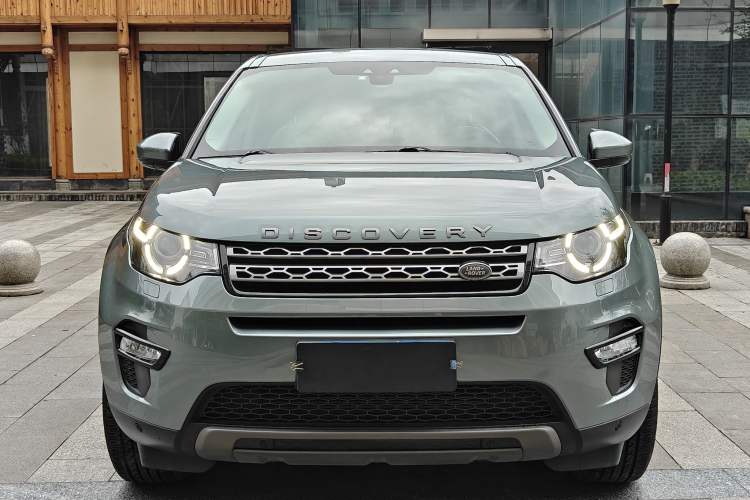 Used Land Rover Discovery Sport 2017 2.0T SE Exterior 1