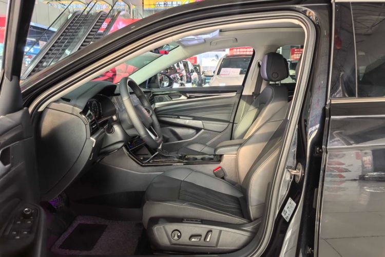 Used Volkswagen Passat 2025 Outstanding Model 380TSI Starry Dragon Edition
