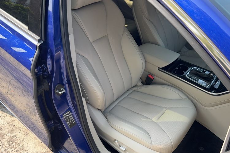 Used Hongqi H5 2019 30TD Smart Connect Dynamic Edition
