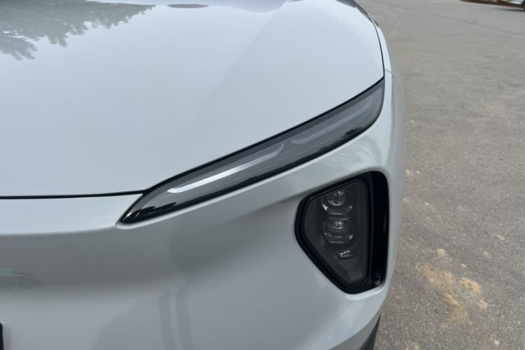 Used Nio ES6 2024 75 kWh Exterior 4
