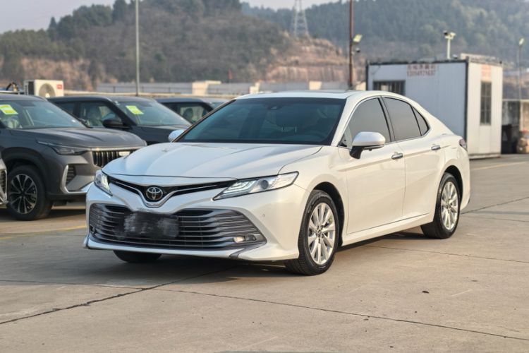 Used Toyota Camry 2019 Revised Version 2.0G Luxury Edition