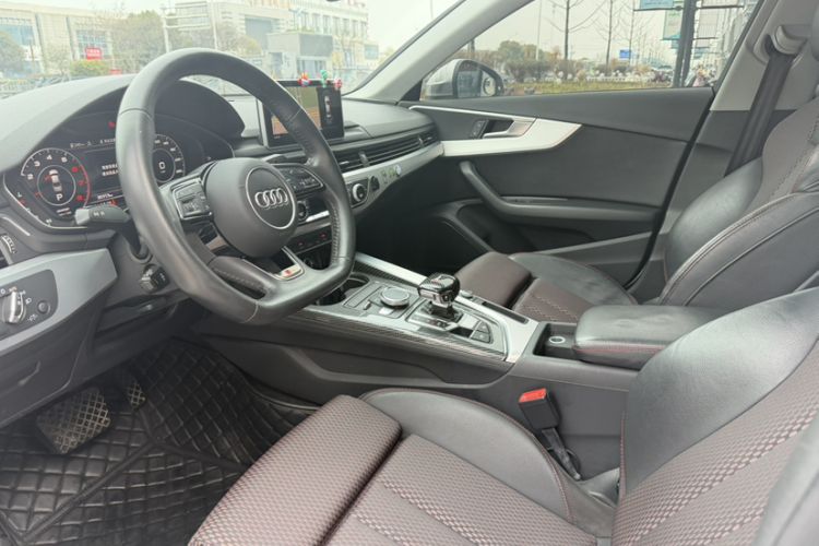 Used Audi A4L 2018 30th Anniversary Edition 40 TFSI Sport Edition