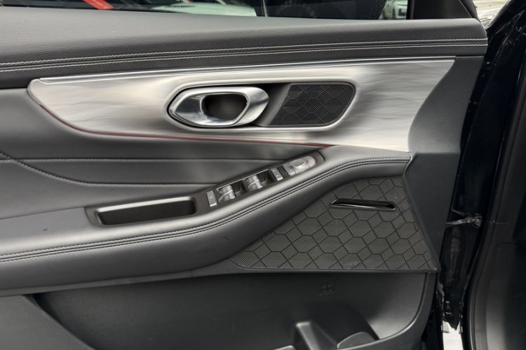 Used GAC Trumpchi GS8 2025 Linghang Series 2.0 TGDI Two-Wheel-Drive Luxury Edition 5 Seats