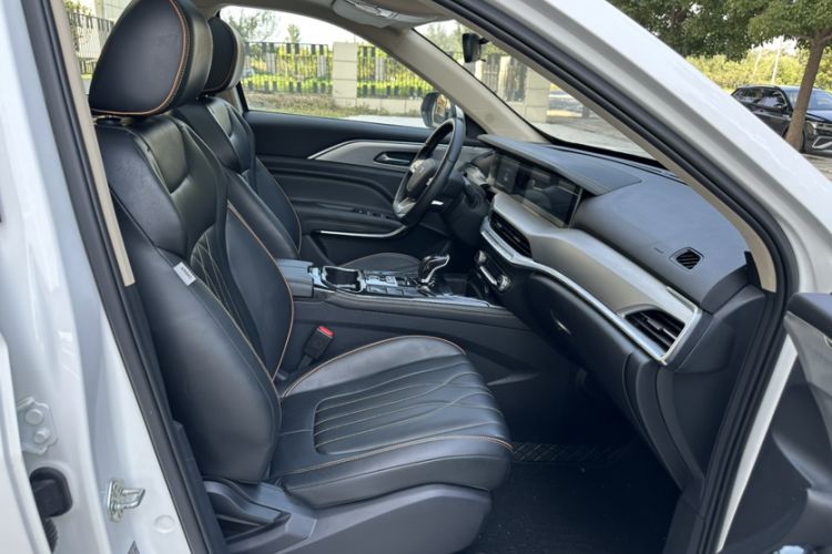 Used Bestune T77 2023 1.5T Automatic Luxury Model
