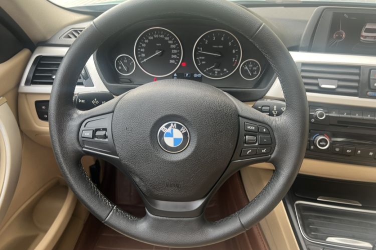 Used BMW 3 Series 2015 320Li Fashion Model Steering Wheel