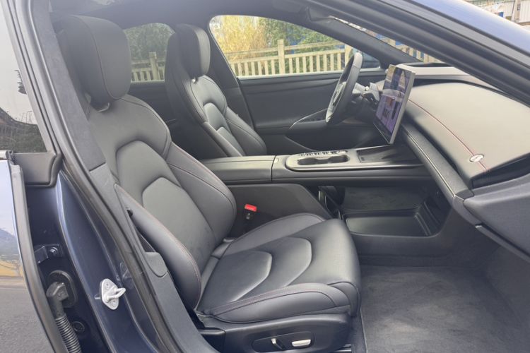 Used Xiaomi Auto SU7 2024 Four-Wheel Drive Ultra-Long Range Advanced Intelligent Driving Max Edition