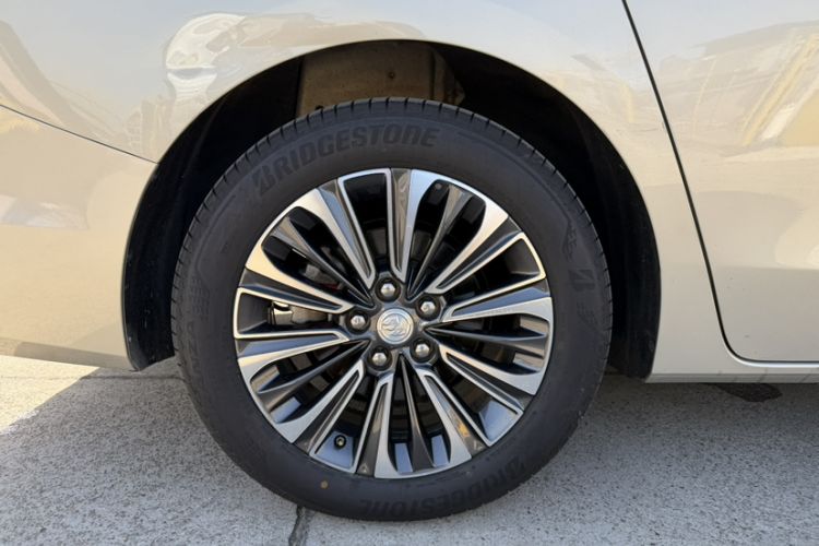 Used Buick GL8 2022 ES Land Cruiser 653T Luxury Model