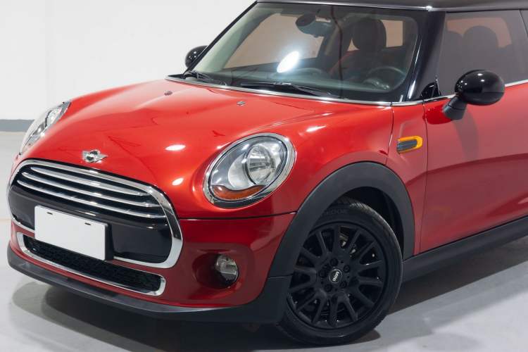 Used MINI 2014 1.5T COOPER Fun Exterior 5