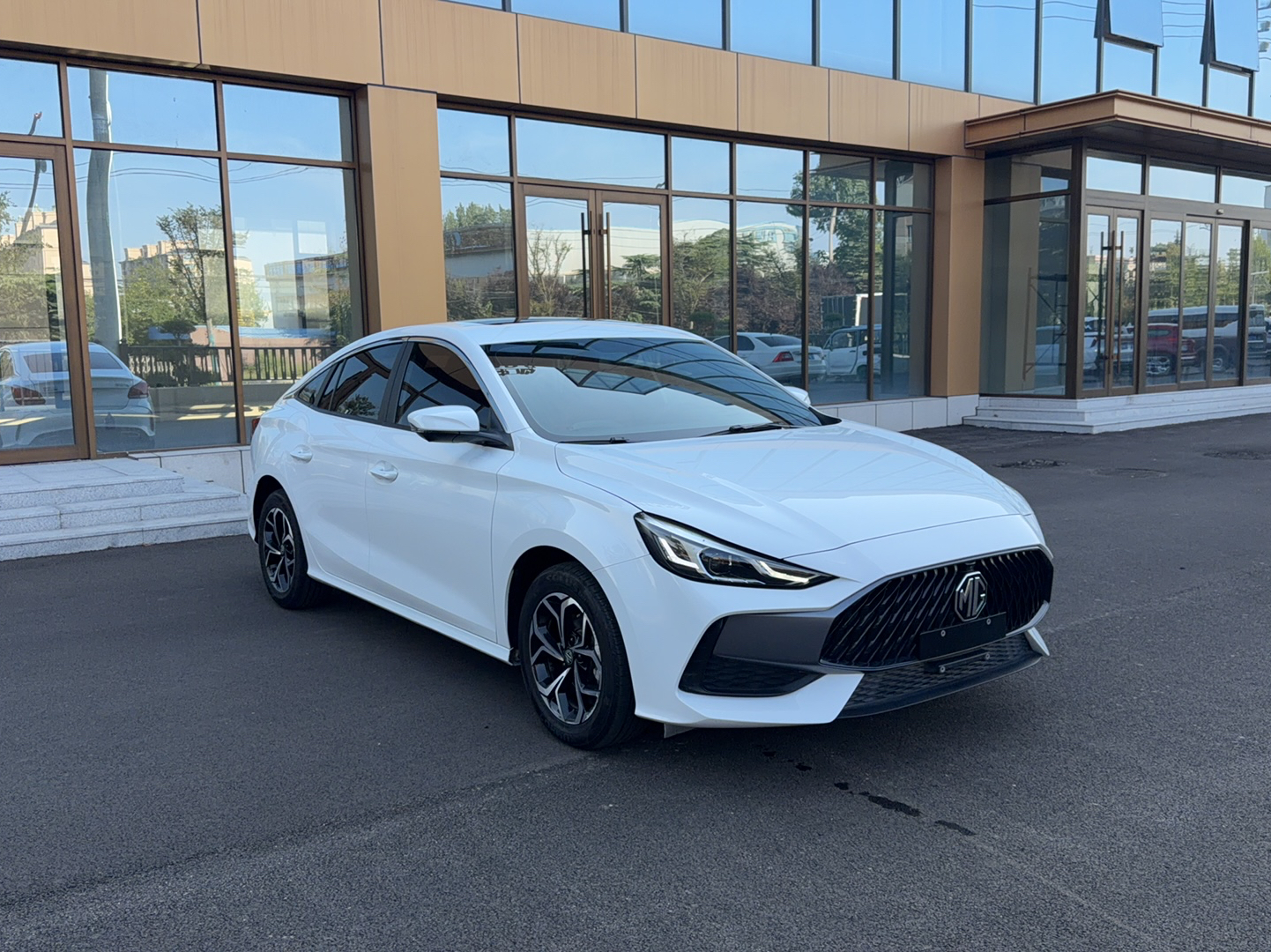 MG 5 2023 180 DVVT CVT Luxury Edition — снимка 6